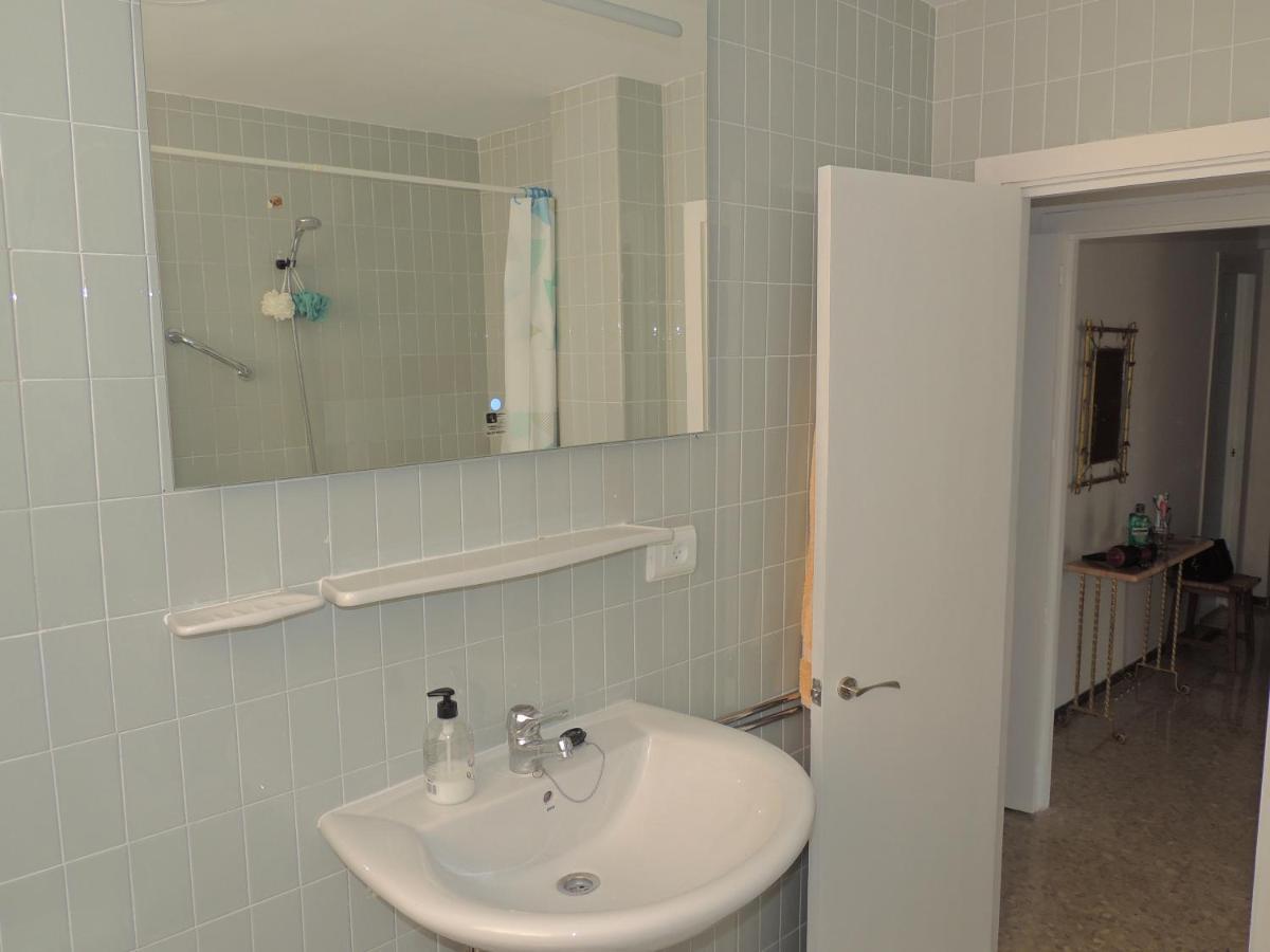 Eurosol Carihuela Beach Torremolinos Ngoại thất bức ảnh